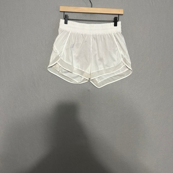 Athleta Pants - Athleta Mesh Racer Run Short 4 White Athletic Running Shorts Womens Size XS